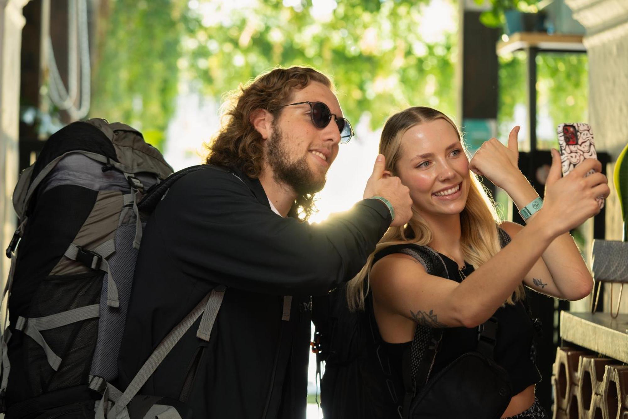 Adra Hostel Antigua Екстериор снимка Selfie